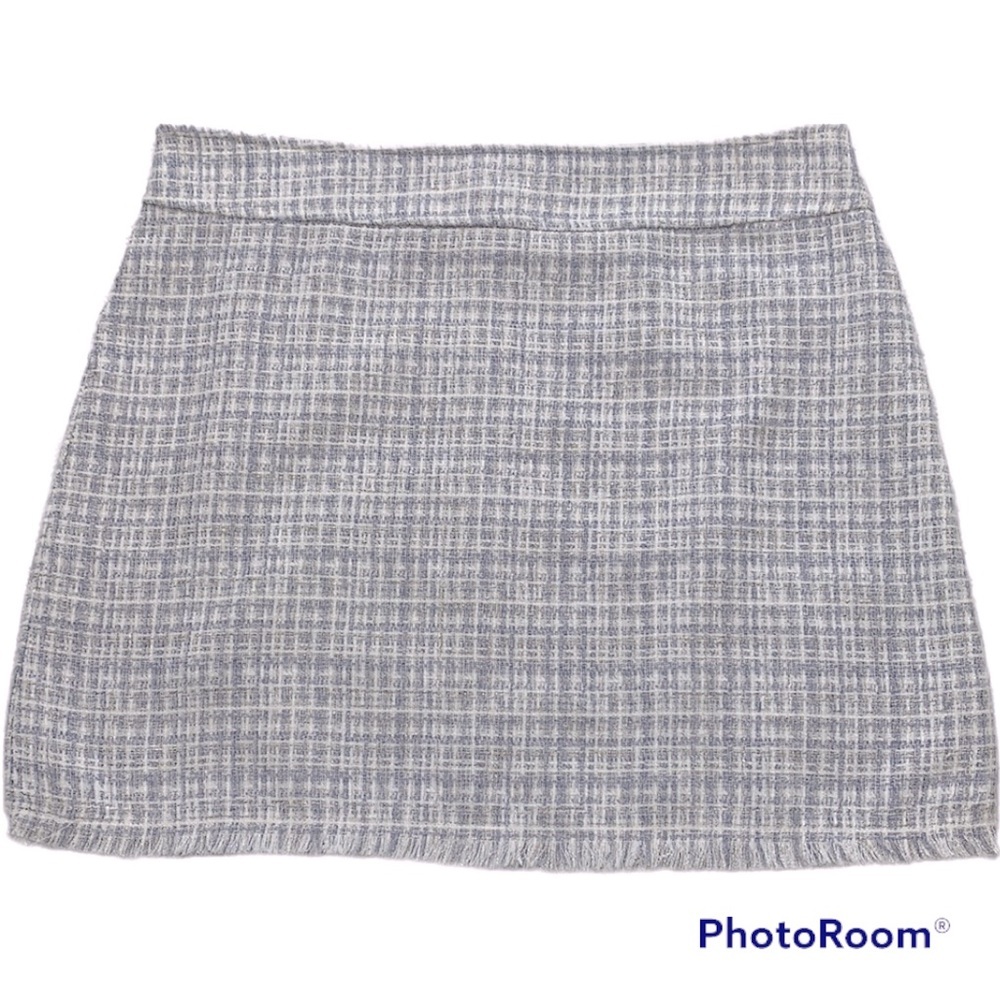 NWOT Maison d’ Amelie Paris Blue and White Tweed Mini Skirt with Raw Hem
